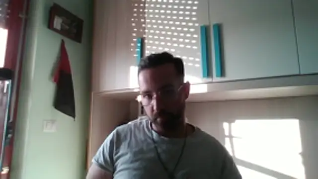 Snapshot of no-name15 chatting on April 7, 4:18 pm no-name15 online show from April 7, 4:18 pm
