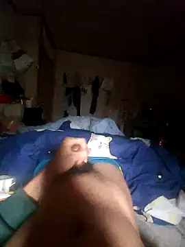 Snapshot of yennguyenbg chatting on February 11, 4:06 am yennguyenbg online show from February 11, 4:06 am