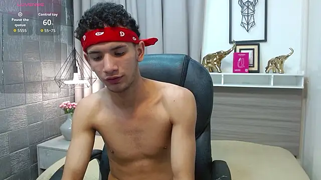 JDWhite18 online show from March 28, 4:01 am