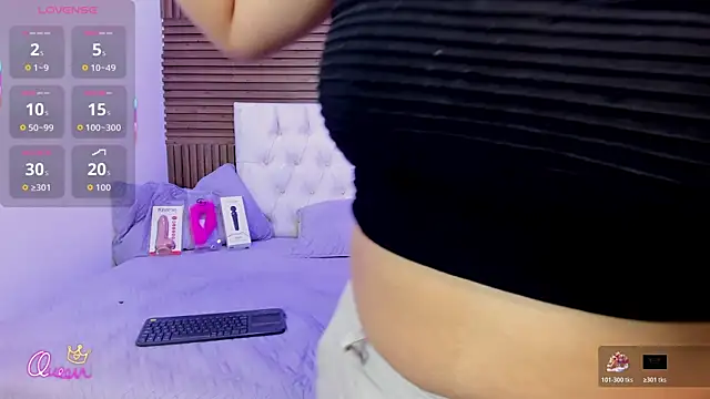 shaden  online show from April 7, 9:04 pm