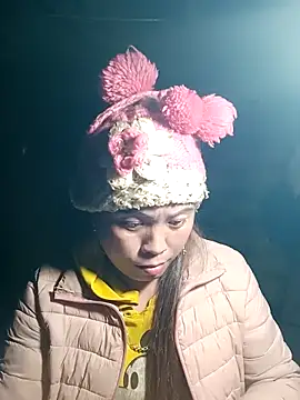 Snapshot of cana4455 chatting on February 5, 2:43 pm cana4455 online show from February 5, 2:43 pm