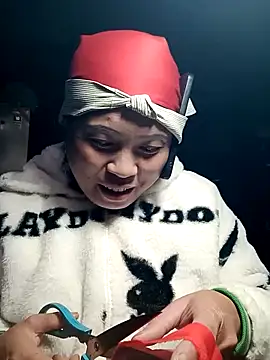 Snapshot of cana4455 chatting on February 9, 3:32 am cana4455 online show from February 9, 3:32 am