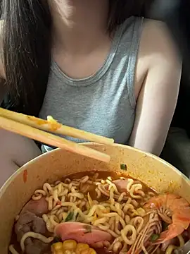 Snapshot of Rinnababy22 chatting on February 6, 3:37 pm Rinnababy22 online show from February 6, 3:37 pm