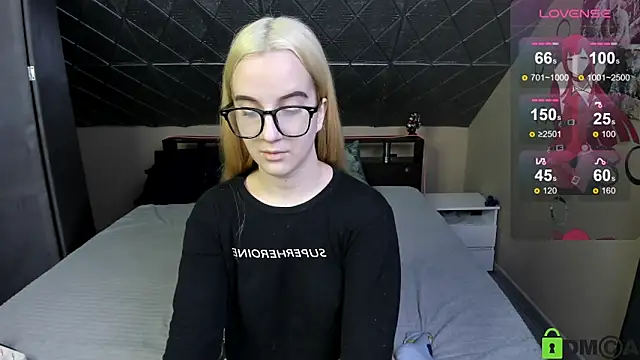 Snapshot of Naomi1Hinata chatting on February 25, 3:16 am Naomi1Hinata online show from February 25, 3:16 am