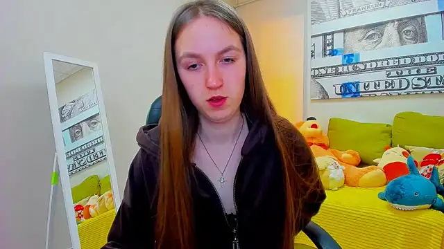 Snapshot of Nessi-Morris chatting on March 2, 10:00 am Nessi-Morris online show from March 2, 10:00 am