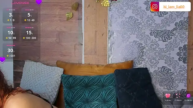 Snapshot of LiaHansson00 chatting on February 27, 4:07 pm LiaHansson00 online show from February 27, 4:07 pm