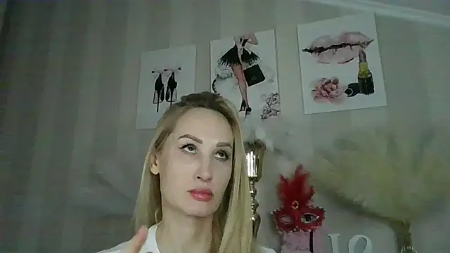 Kikki777 online show from February 8, 8:45 pm