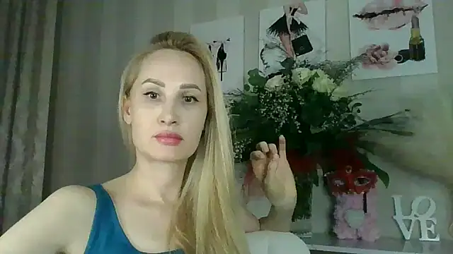 Kikki777 online show from February 15, 7:10 pm