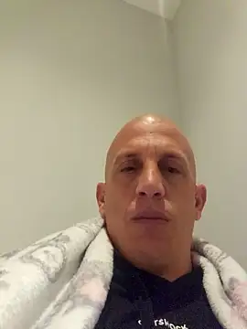 Snapshot of superhotpapi chatting on February 11, 3:55 am superhotpapi online show from February 11, 3:55 am