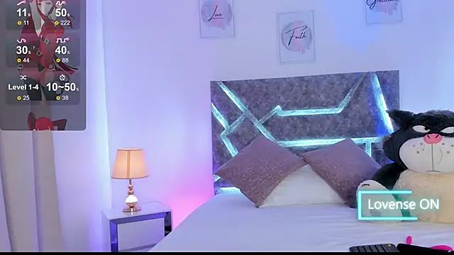 emilycat777  online show from March 29, 6:35 am