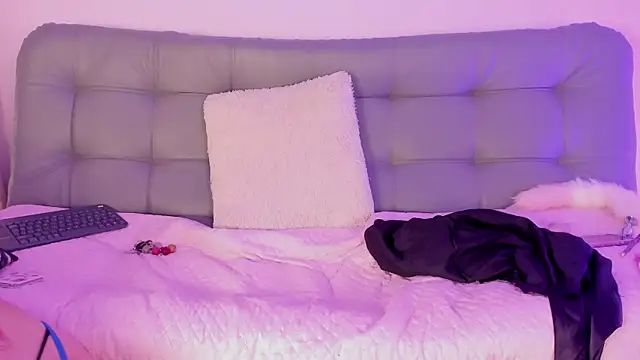 celeste sky0 online show from March 27, 4:29 am