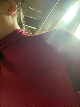 Snapshot of Myimy chatting on February 2, 4:55 am Myimy online show from February 2, 4:55 am