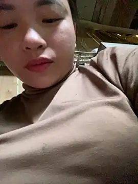 Snapshot of Myimy chatting on February 25, 8:24 am Myimy online show from February 25, 8:24 am