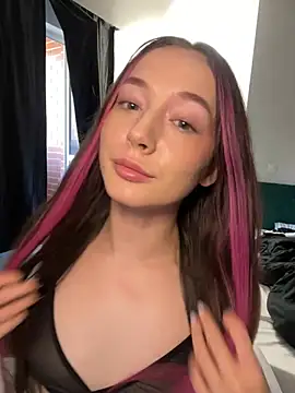 OliviaMorgan  online show from May 27, 9:39 am