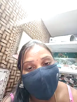 Snapshot of Tamil_Hot_Nisha chatting on February 9, 4:33 pm Tamil Hot Nisha online show from February 9, 4:33 pm