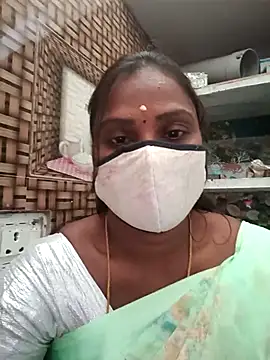 Snapshot of Tamil_Hot_Nisha chatting on February 12, 5:46 am Tamil Hot Nisha online show from February 12, 5:46 am