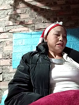 lena-cute online show from February 19, 6:48 pm