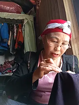 lena-cute online show from February 27, 1:16 am