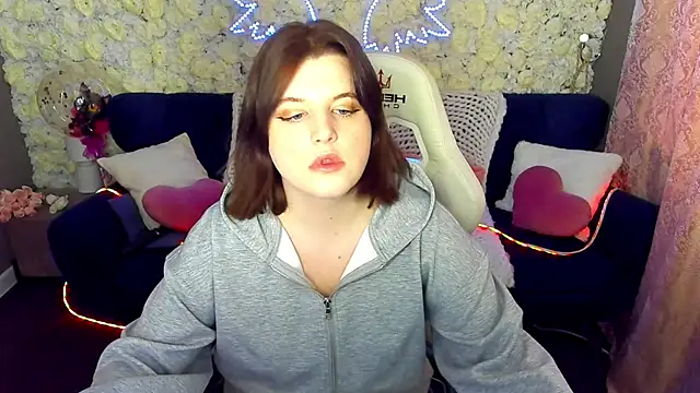 KristiFoxy online show from March 24, 6:07 am