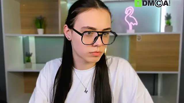 Snapshot of emma_swee chatting on February 26, 12:48 pm emma swee online show from February 26, 12:48 pm