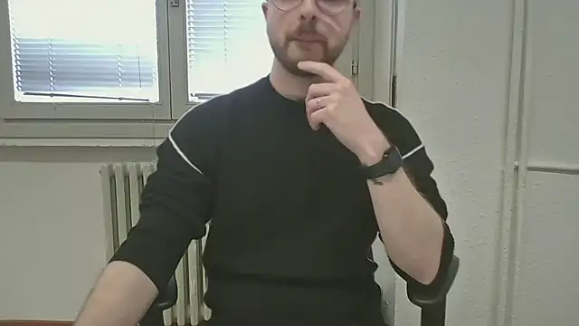 ItalianAlex online show from March 18, 2:42 pm