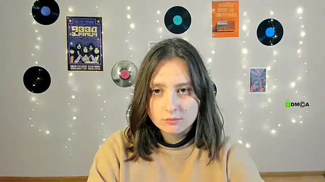 Snapshot of kora_cosmo chatting on February 5, 1:27 pm kora cosmo online show from February 5, 1:27 pm