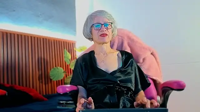 miss monserrate01 online show from February 4, 12:55 pm