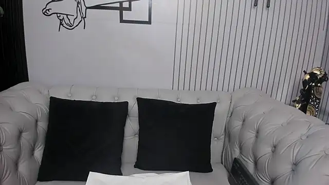 sophie bonny online show from February 14, 11:18 am