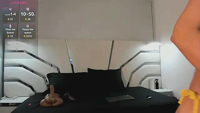 ninna vinns online show from February 6, 3:55 am