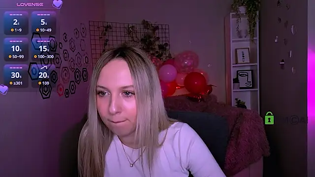 tiffani murr online show from February 20, 8:09 pm