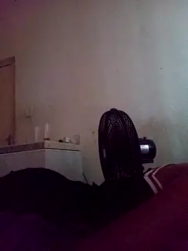 Snapshot of loveofpetitegirls34 chatting on February 19, 12:45 pm loveofpetitegirls34 online show from February 19, 12:45 pm