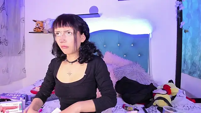 Gemma honey online show from February 16, 1:07 pm