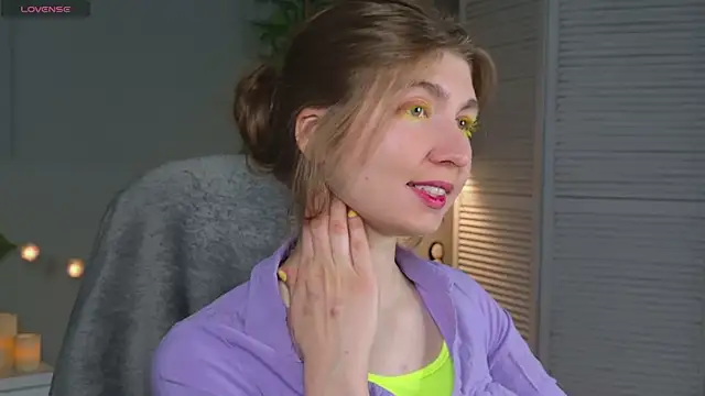 Bubble Chloe online show from March 27, 2:06 pm