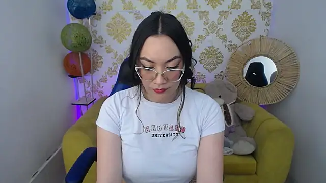 Snapshot of ALISS_M_ chatting on February 20, 7:47 pm ALISS M online show from February 20, 7:47 pm