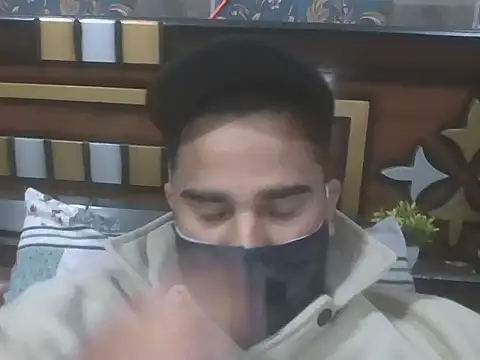 Snapshot of MrCurioX chatting on February 3, 4:01 pm MrCurioX online show from February 3, 4:01 pm