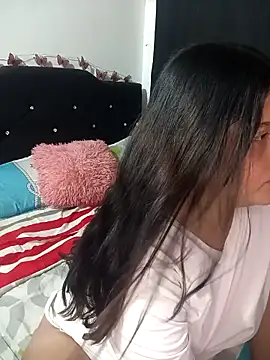 Snapshot of Salome_Vivas chatting on April 20, 11:17 pm Salome Vivas online show from April 20, 11:17 pm