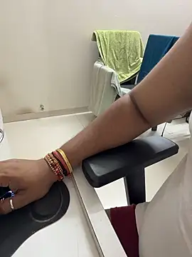 Rah0091 online show from February 6, 3:15 pm