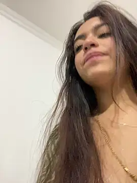 Snapshot of ALINA_EF chatting on February 7, 2:26 am ALINA EF online show from February 7, 2:26 am