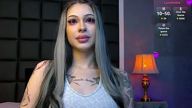 ValerieIce online show from April 4, 2:03 pm