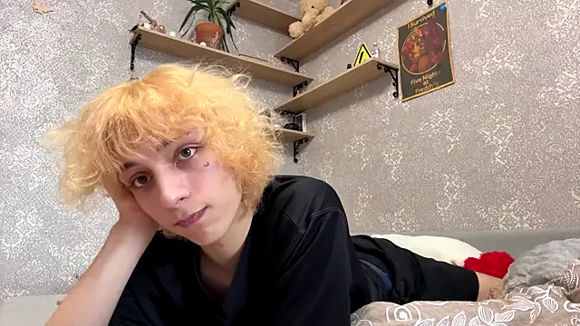 Snapshot of Fred_bucks chatting on February 23, 9:06 am Fred bucks online show from February 23, 9:06 am