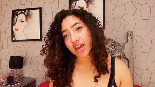 meganrousx online show from April 18, 1:15 pm