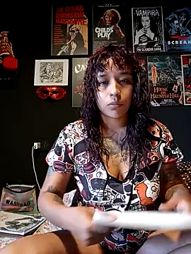 Snapshot of GingerLara chatting on February 7, 10:02 pm GingerLara online show from February 7, 10:02 pm