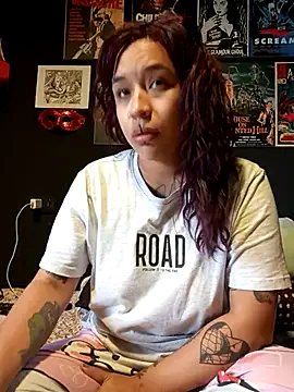 Snapshot of GingerLara chatting on February 13, 2:57 pm GingerLara online show from February 13, 2:57 pm