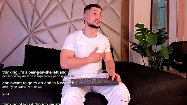 valenssio moretti online show from March 30, 3:40 am