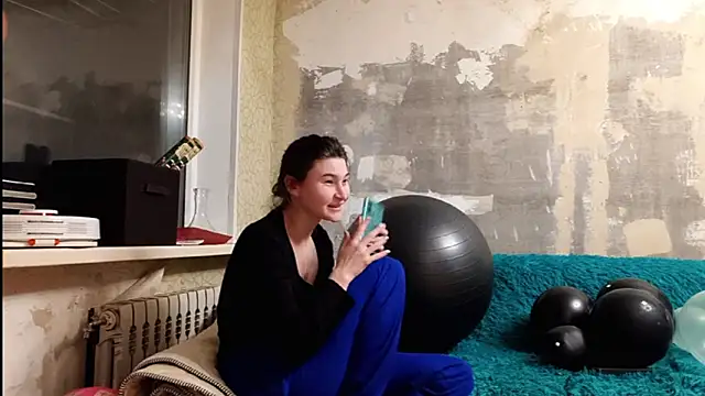 Snapshot of JessieLegend chatting on February 10, 10:14 pm JessieLegend online show from February 10, 10:14 pm