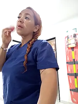 -Serena  online show from April 6, 1:23 pm