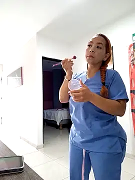 -Serena  online show from April 14, 1:17 pm