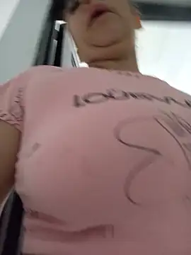 Snapshot of -Serena_ chatting on July 4, 1:28 pm -Serena online show from July 4, 1:28 pm