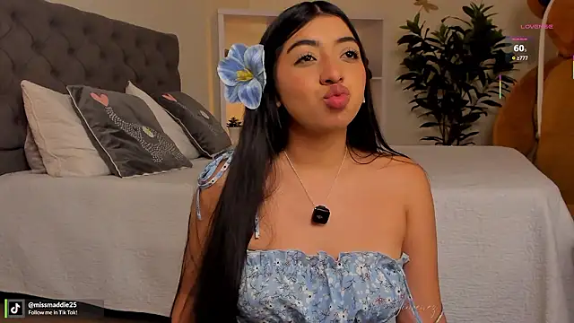 Snapshot of missvancouver chatting on February 21, 1:17 am missvancouver online show from February 21, 1:17 am