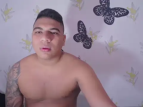 Snapshot of BradKamil chatting on March 3, 1:45 am BradKamil online show from March 3, 1:45 am